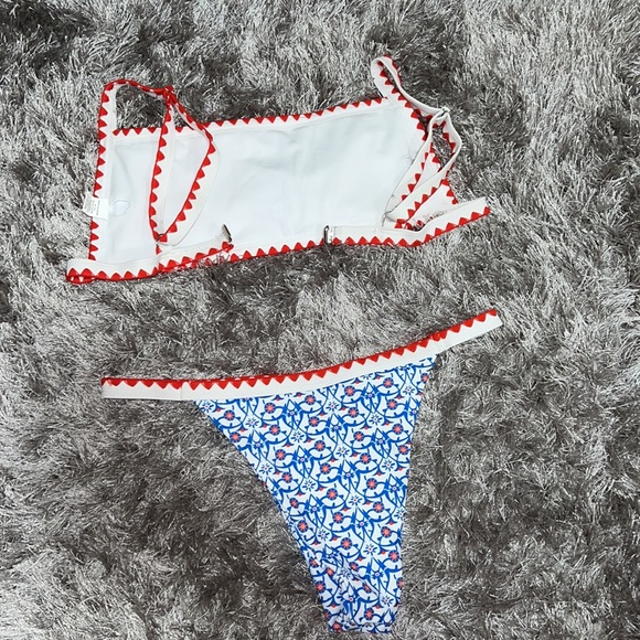 Red White and blue open back bikini top size large. Fits m. - Picture 2 of 2
